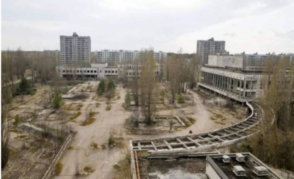 Chernobyl es considerado, junto con el accidente nuclear de Fukushima como el más grave en la Escala Internacional de Accidentes Nucleares, y suele ser incluido entre los grandes desastres medioambientales de la historia.