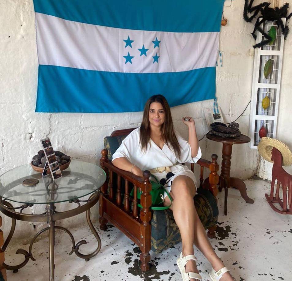 Zablah detalló que, en su podcast tratará todos los temas que tengan que ver con la prevención de suicidio.