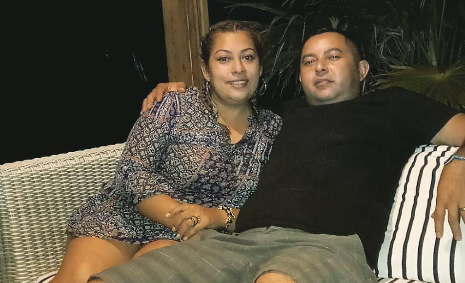 A lo anterior se sabe que ellos comenzaron a discutir cuando él habría sacado una arma con la que supuestamente disparó hasta quitarle la vida.