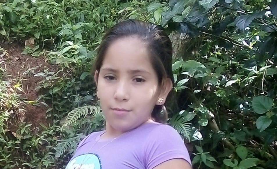 Las autoridades aún desconocen los motivos que originaron este horrendo crimen de la madre y sus dos hijas.