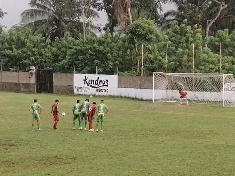 Liga de Ascenso: Rambo de León falló un penal en derrota del Atlético Junior ante Santa Rosa FC