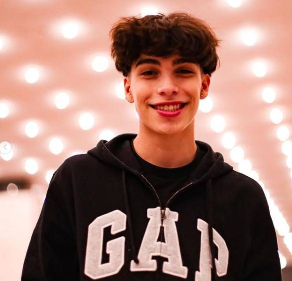 El accidente tuvo lugar el pasado domingo por la tarde en el condado Zavala, luego de que un patrullero intentara detener el auto que conducía el joven de 19 años por exceso de velocidad. 