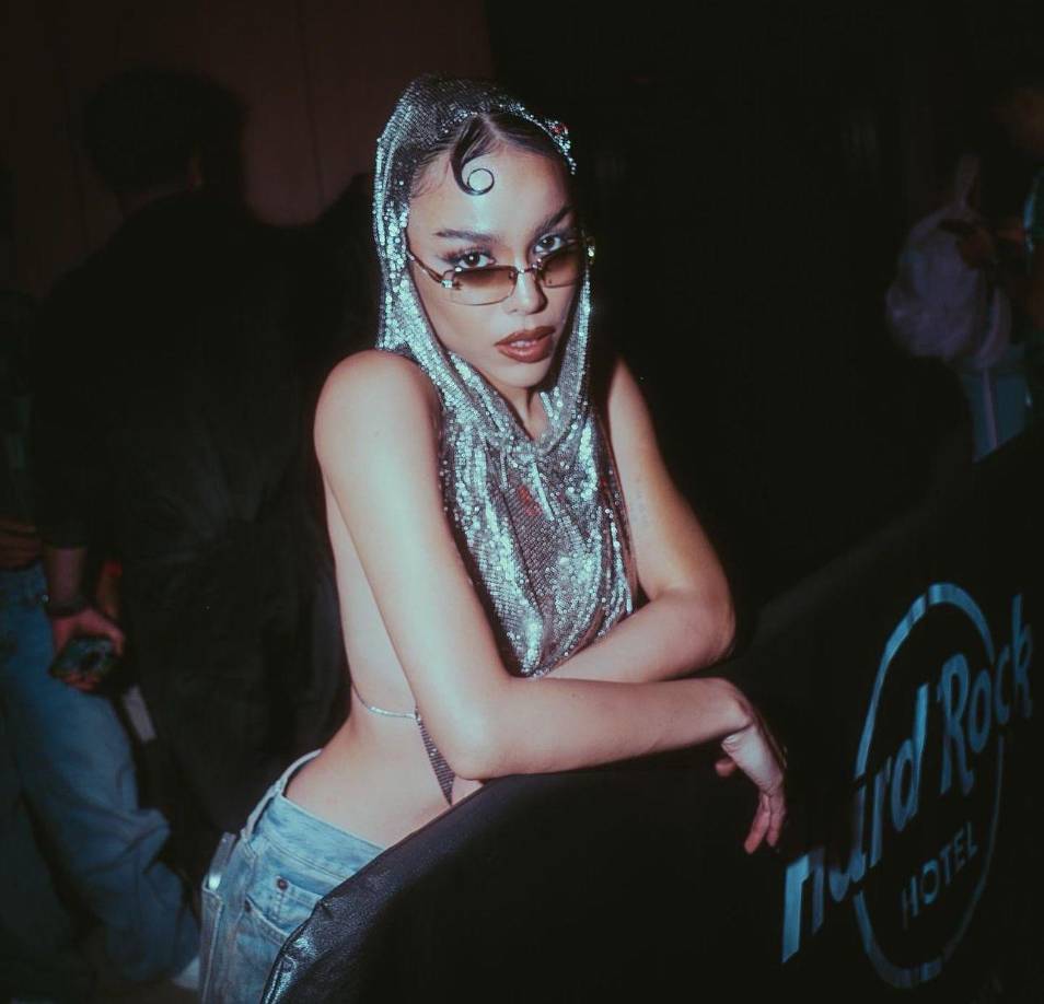 Asimismo, en su intervención destapó que su relación en el pasado fue con el legendario futbolista Neymar. “Si nos conocimos”.