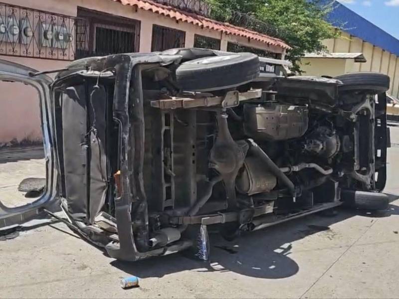 Según el informe preliminar, hay cinco personas heridas. Aún se desconoce la identidad.