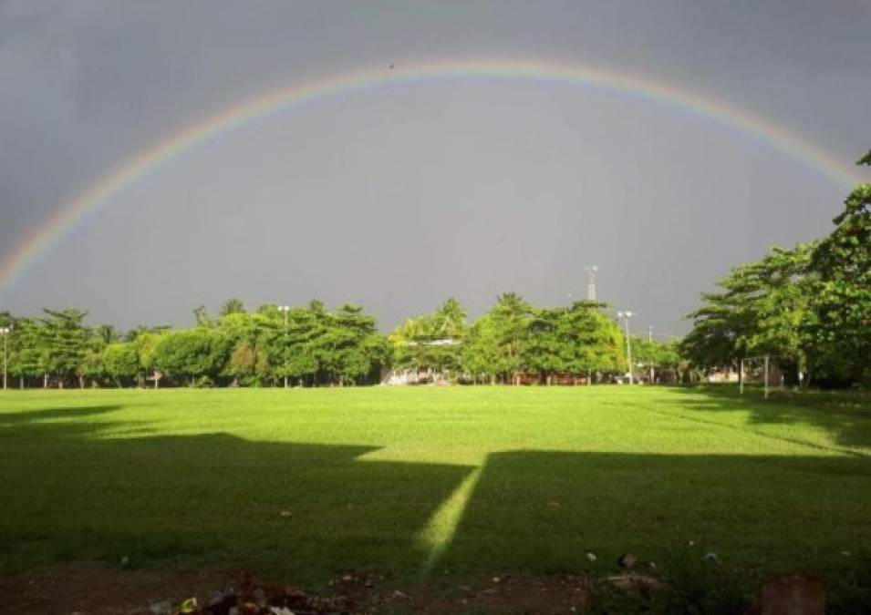 En el municipio de Cedros, Puerto Cortés, se encuentra ubicada esta bonita cancha.