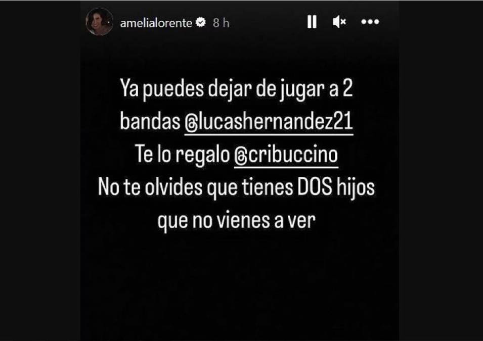 “Ya puedes dejar de jugar a dos bandas, Lucas Hernández. Te lo regalo, Cristina Buccino. No te olvides que tienes dos hijos que no vienes a ver”, escribió Amelia Lorente insinuando que el futbolista y la modelo mantienen una relación sentimental.