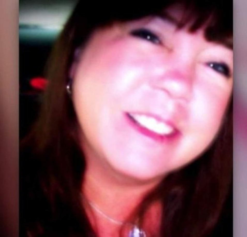 Leyla Cox, una médica americana, también perdió la vida en un resort de lujo en República Dominicana. Esta muerte tiene gran similitud con las anteriores, ya que Cox se descompesó y fue hallada muerta en su habitación. La policía local dijo que la fallecida pereció de un infarto.