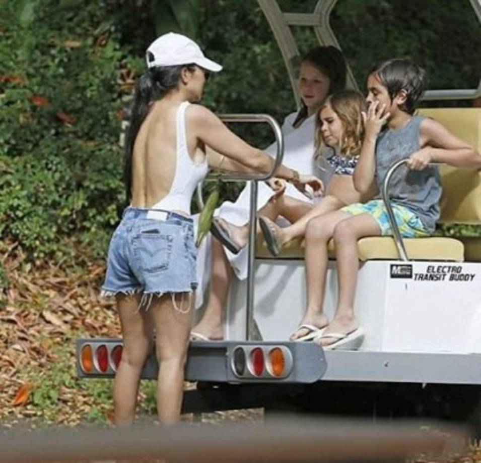 Recientemente la familia fue captada disfrutando en Hawái.