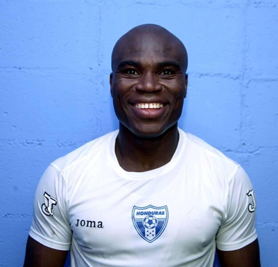 Samuel Caballero revela por qué besó a Cuauhtémoc: Se lo soné en la oreja