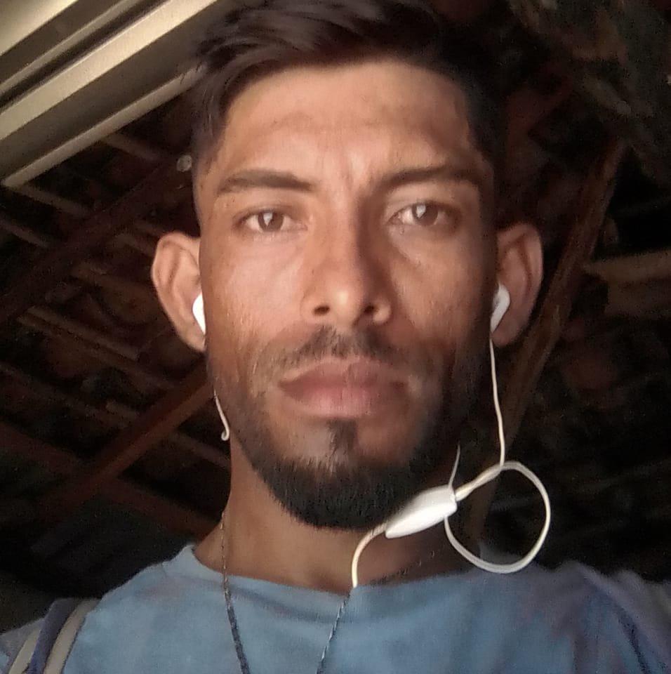 Pareja es asesinada en carro prestado en Nacacome; cuatro niños sobreviven de milagro