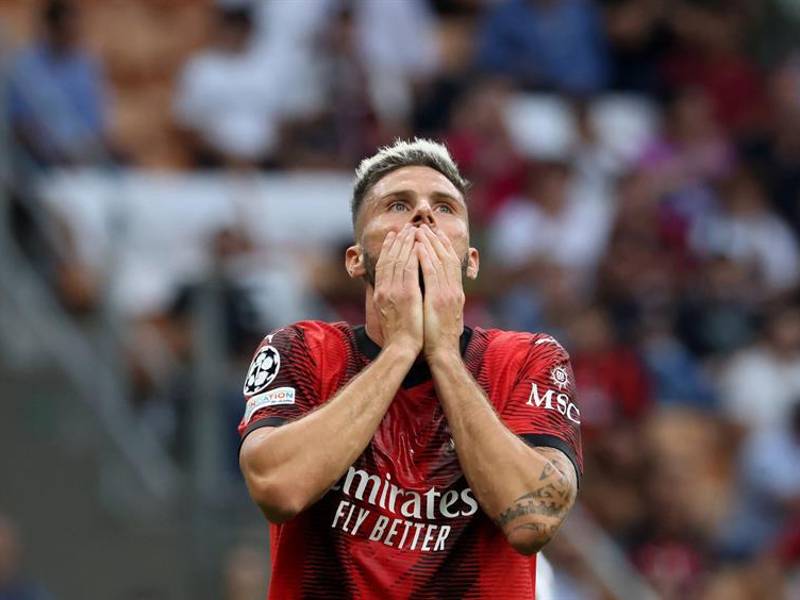 Milan perdonó en varias ocasiones al Newcastle en su estreno en Champions por el “Grupo de la Muerte”.