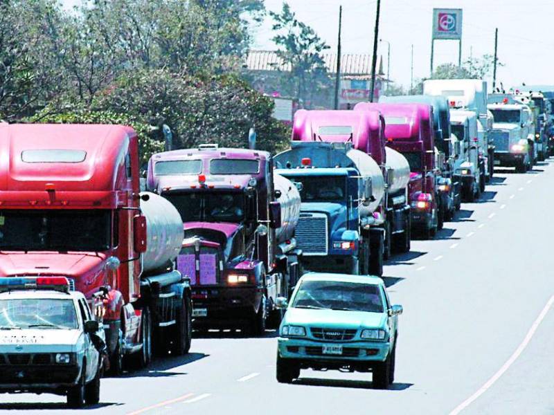 Honduras importa en transporte de carga desde Costa Rica leche, queso, atún, sardinas, embutidos y otros alimentos.