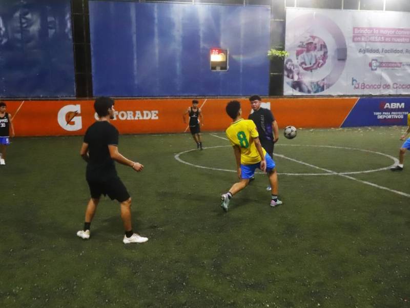Los sampedranos nos caracterizamos por ser alegres, extrovertidos y aventureros, y como siempre estamos buscando algo que hacer. En la ciudad hay una amplia variedad de actividades para disfrutar en los ratos libres. Desde distintas disciplinas deportivas, restaurantes y cafeterías en cada esquina hasta lugares para ir a bailar, cantar y liberar el estrés de la rutina. Y por supuesto, las propuestas artísticas y culturales como el cine, exposiciones de pintura o teatro no pueden faltar. Estos son los “hobbies” preferidos en San Pedro Sula, ciudad que este mes celebra sus 490 años.