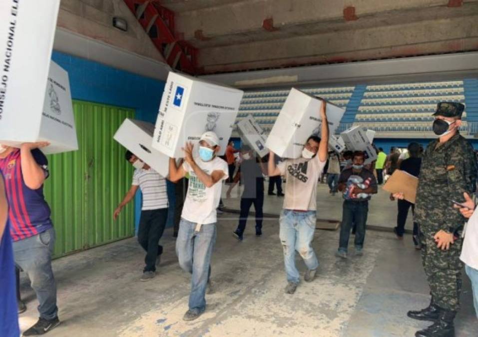 4.8 millones de hondureños están habilitados para ejercer el sufragio este 14 de marzo. A pesar de los problemas relacionados al DNI, se espera que la incidencia en las votaciones sea masiva.