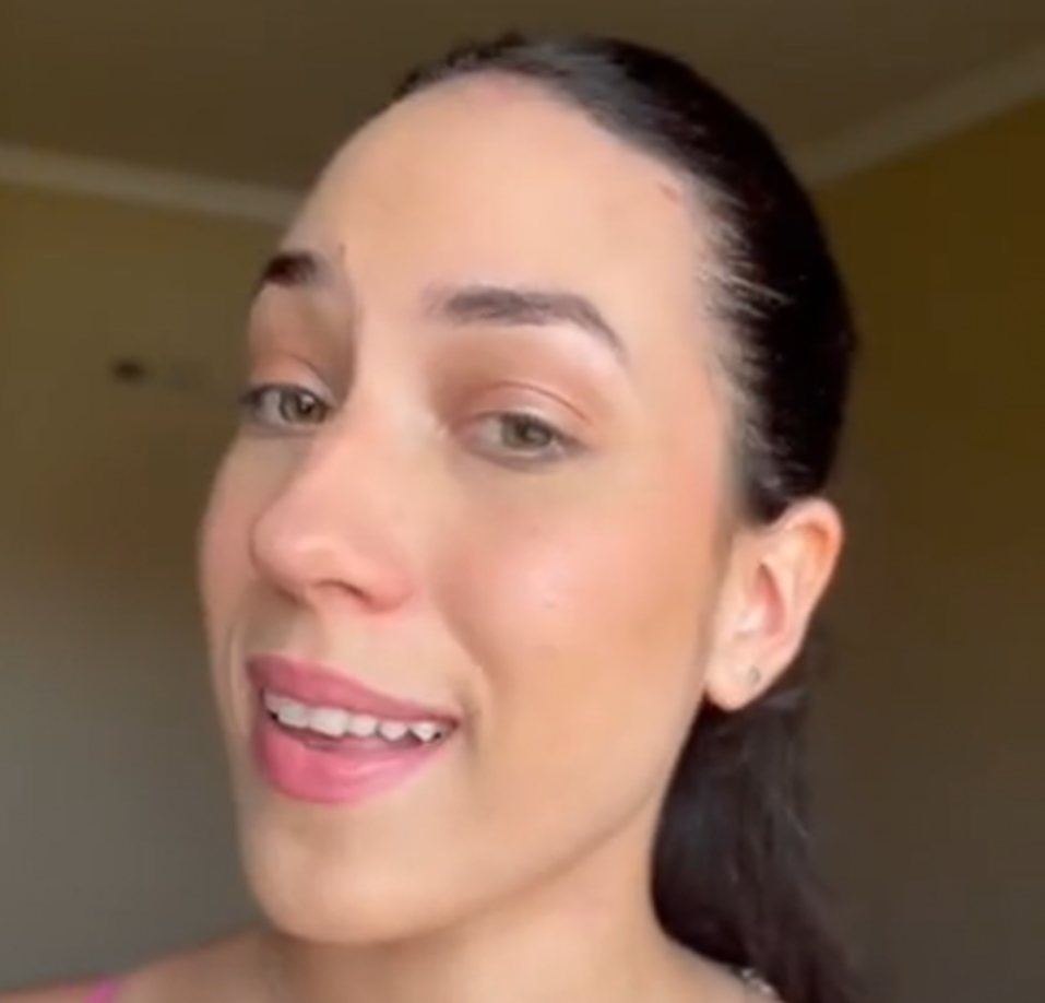 “Él se molestó mucho y le dijo no, no es ninguna foto y tal”, aseguró la tiktoker.