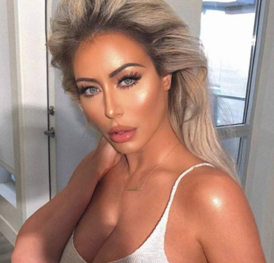 La actriz, ahora de 34 años, se mudó a Los Ángeles tras participar en la 18ª temporada de la versión británica de Gran Hermano que se emitió en 2016.