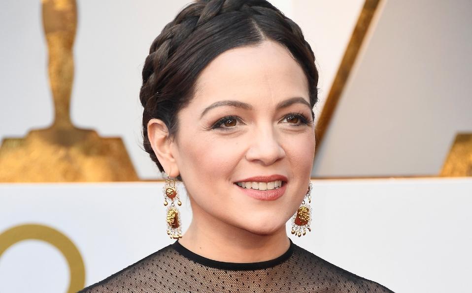 Natalia Lafourcade saca a bailar a los géneros latinos