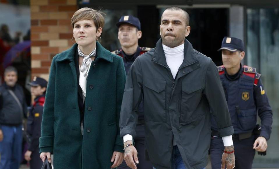 Dani Alves tomó la decisión de decirle perdón a Joana Sanz y esto ha desatado el enfado en su familia.