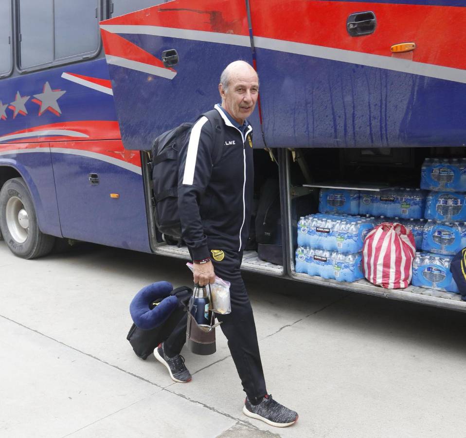 Real España partió este martes rumbo a Olancho para medirse a los Potros por la jornada 3 del Clausura 2024.
