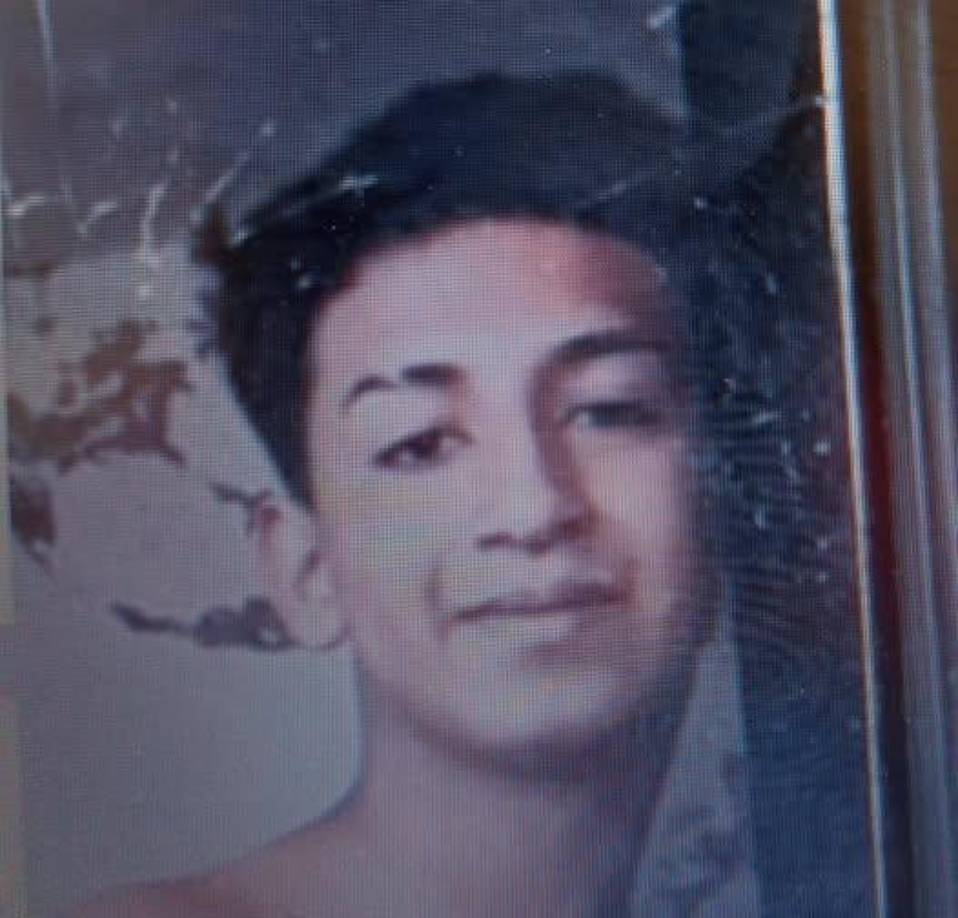 El joven fue identificado como <b>Ángel Gustavo Reyes Moreno</b>, de 16 años, quien fue hallado el pasado lunes 6 de enero en un solar baldío de la colonia Nueva Suyapa, cerca del sector 17 de Septiembre, en <b>Tegucigalpa</b>, Honduras. 