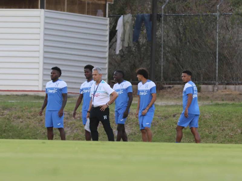 Raúl García cumpliendo con algunos trabajos en el morfociclo de la H.