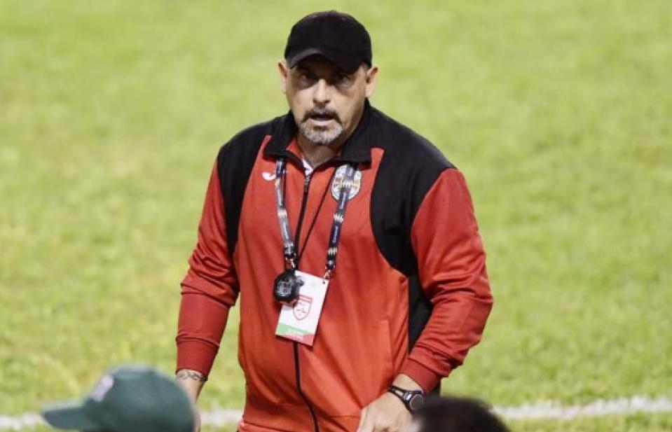 Le quitan un partido de castigo al “Tato” García y queda habilitado para volver a dirigir