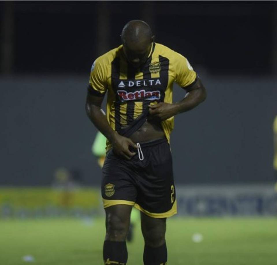 Osman Chávez sigue sin presentarse a la pretemporada del Real España y se menciona que no seguiría en el club aurinegro. Podría volver al Platense.