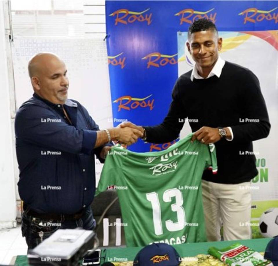 Carlo Costly fue presentado por Orinson Amaya, presidente del Marathón.