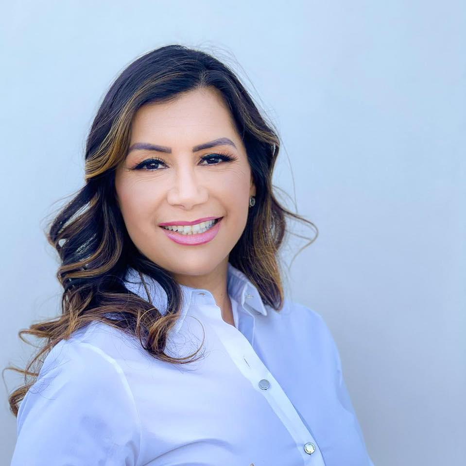 Hallan muerta a regidora dentro de su camioneta y revelan detalles del peritaje