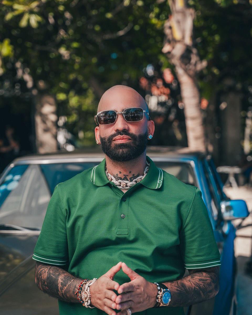 Arcángel: “No hay hombres feos, solo hombres sin dinero