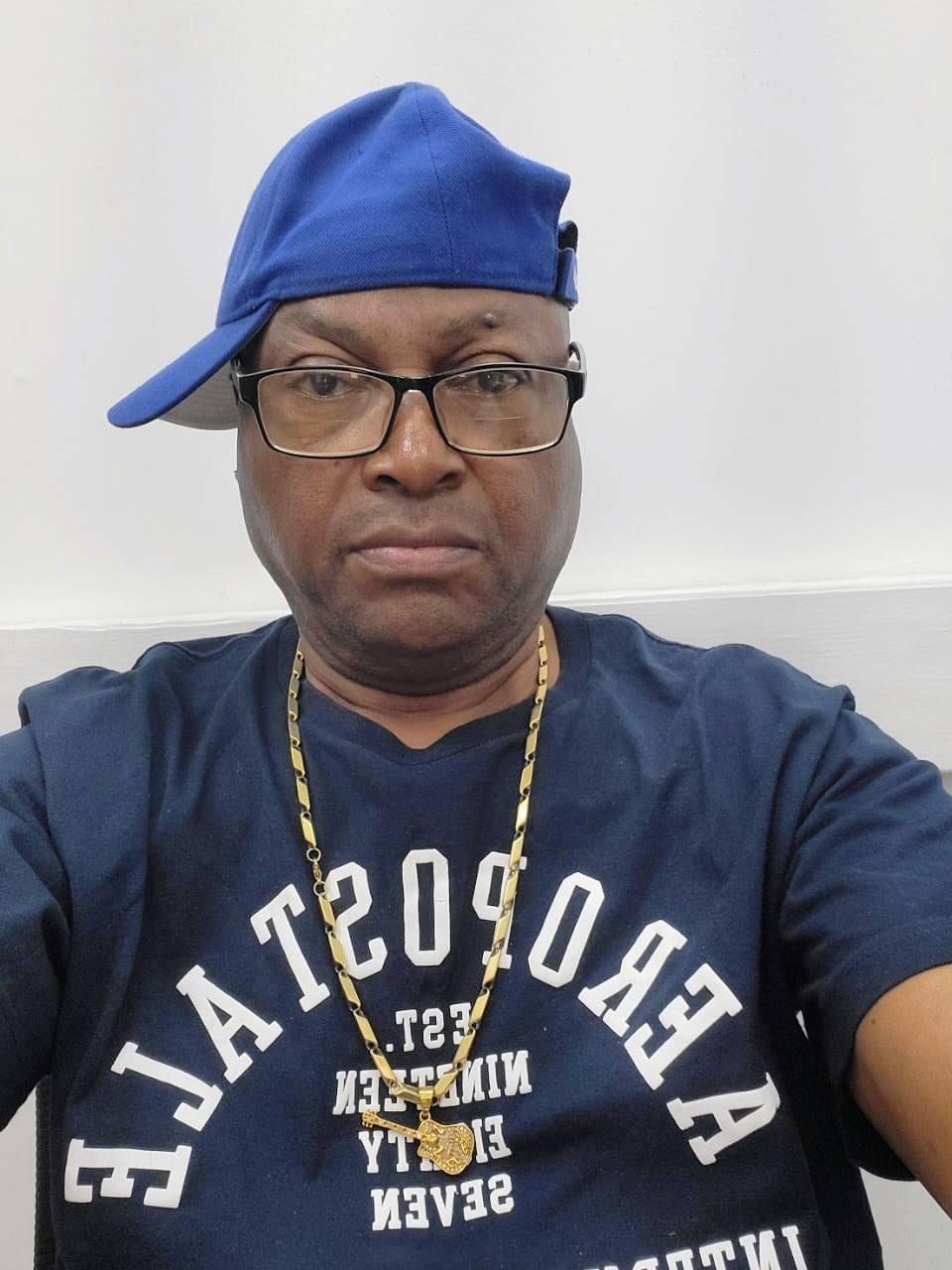 ¿Quién era Mando Ballesteros, la leyenda garífuna y “embajador de las baladas”?