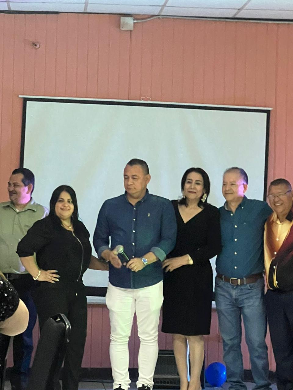 Educación de Cortés celebra el Día del Padre en un ambiente de unión y compañerismo