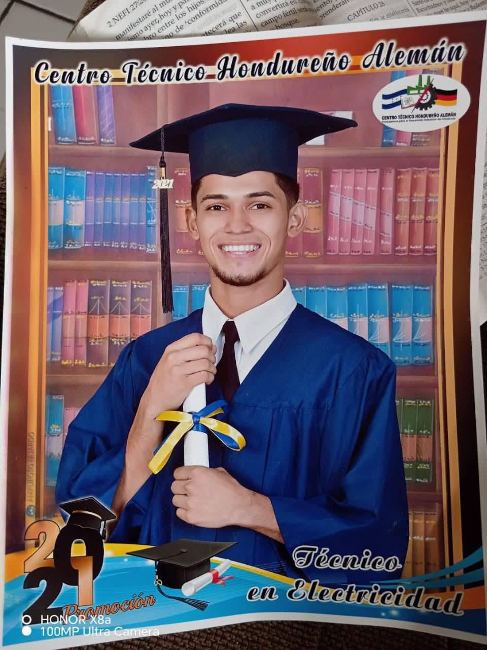 Joven pidió “jalón” para ir a jugar basketball y ahora lleva 23 días desaparecido