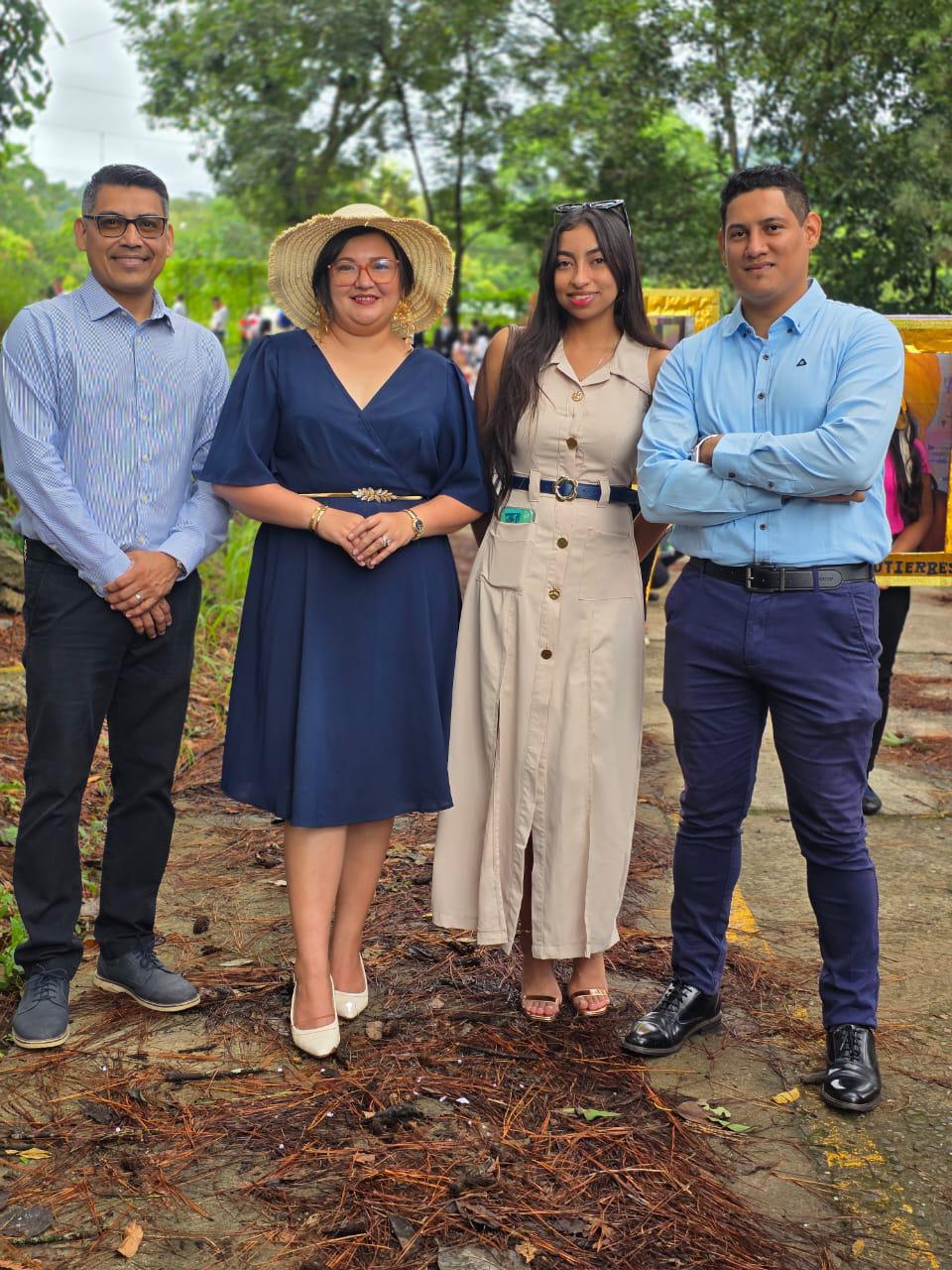 Colegiales del Juancho con orgullo festejan los 204 años de Independencia de Honduras