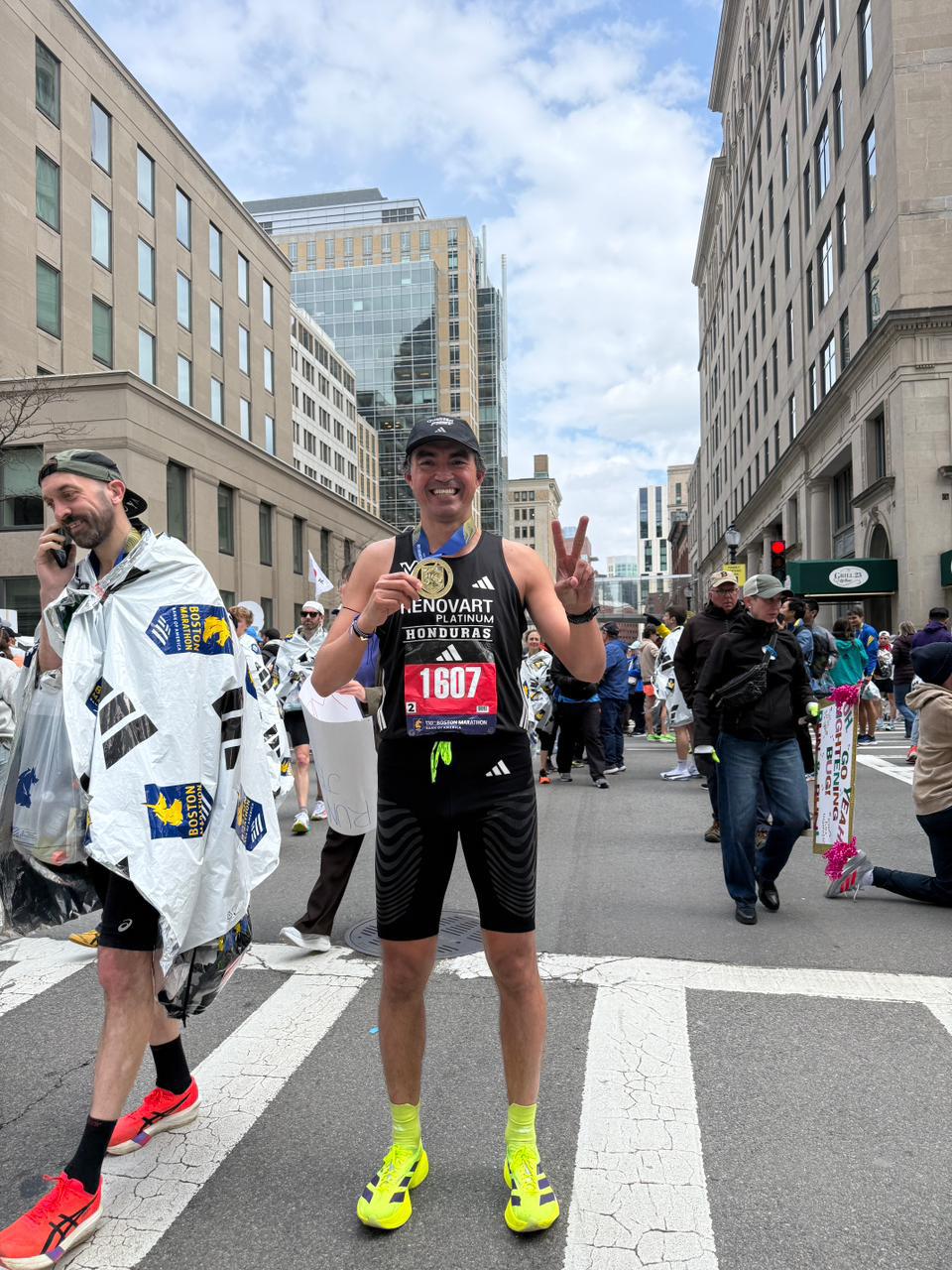 Mario Valladares logró un tiempo de 2:46:42 en la Maratón de Boston en este 2026.