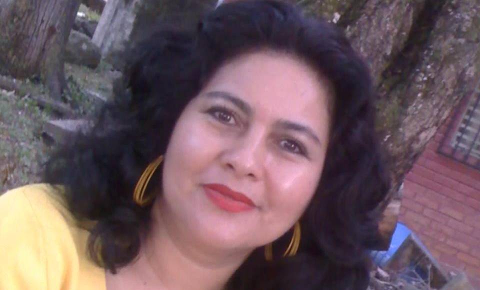 La maestra permaneció hospitalizada durante más de 44 días en la sala de cuidados intensivos del Ihss, para poder tratar las quemaduras de segundo y tercer grado que se produjeron en gran parte de su cuerpo. 