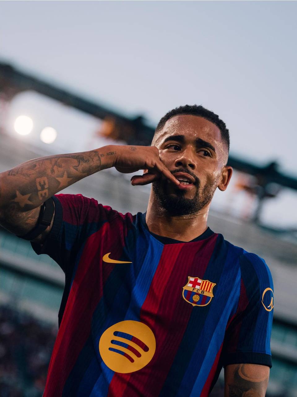 Si quieres un gol a Gabriel Jesús debes llamar. Así festejó el brasileño.
