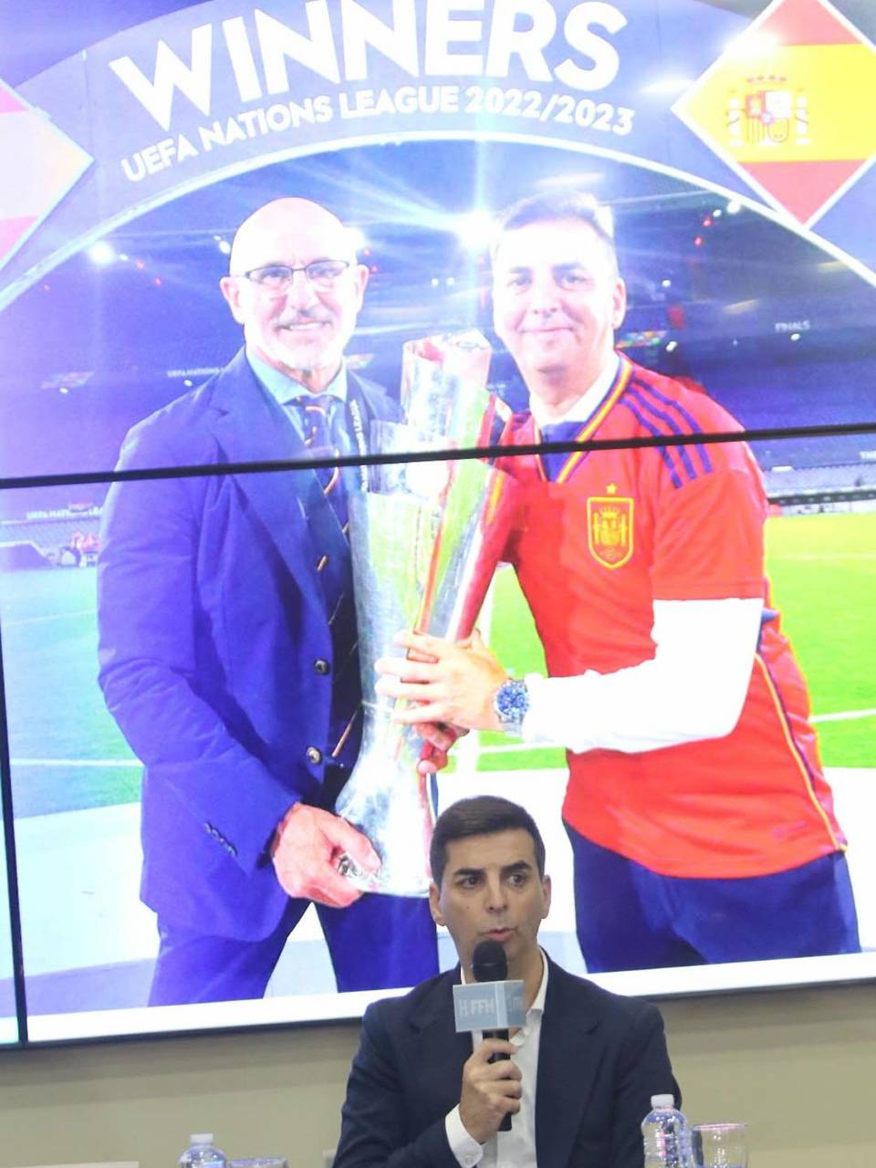 Francis Hernández fue presentado como nuevo director deportivo de la Selección de Honduras.