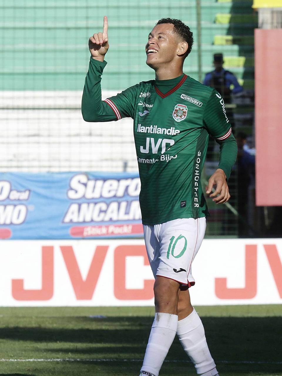 Así festejó Damin Ramírez el 3-0 del Marathón.