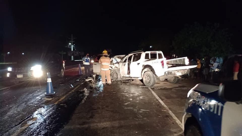 Escena del accidente ocurrido la madrugada de este domingo (19 de marzo) en la carretera hacia San Lorenzo, Valle (Honduras).