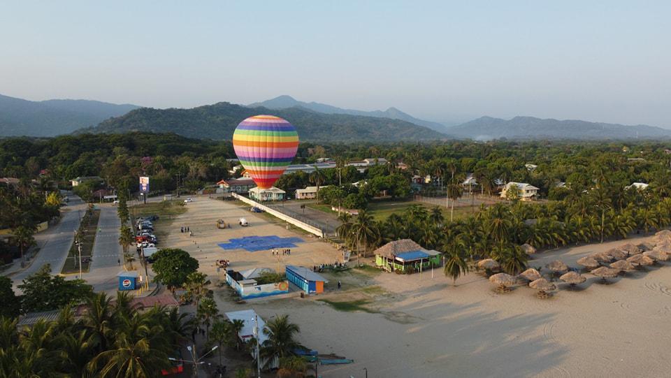 Globo aerostático en Tela.