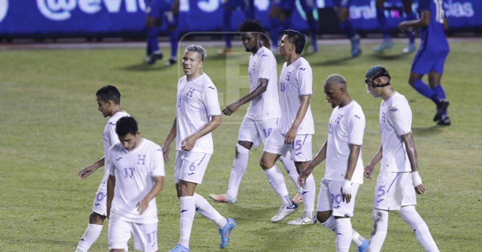 Another piece of paper: Honduras falls to Curaçao and returns to its harsh reality