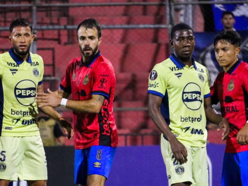 Motagua eliminó en Guatemala al campeón Municipal y logró el pase a la siguiente ronda del torneo centroamericano.