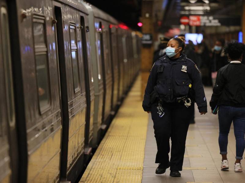 Las autoridades de Nueva York buscan frenar este tipo de incidentes en el metro de la ciudad.