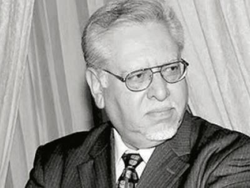 Los laberintos del poder imperial