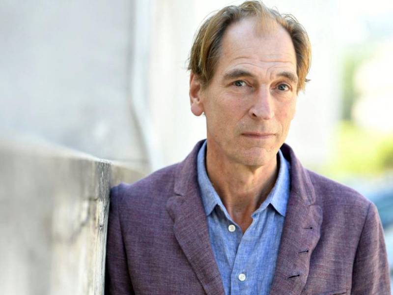 El actor británico Julian Sands desapareció en una montaña de California.