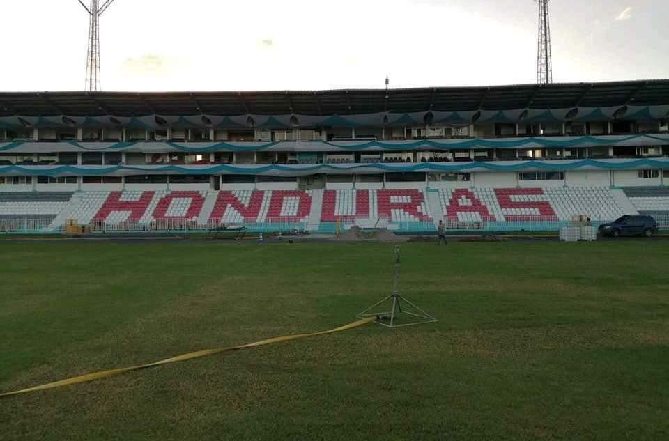 Así luce el sector de silla del Estadio Nacional de Tegucigalpa, las mismas ya fueron instaladas.