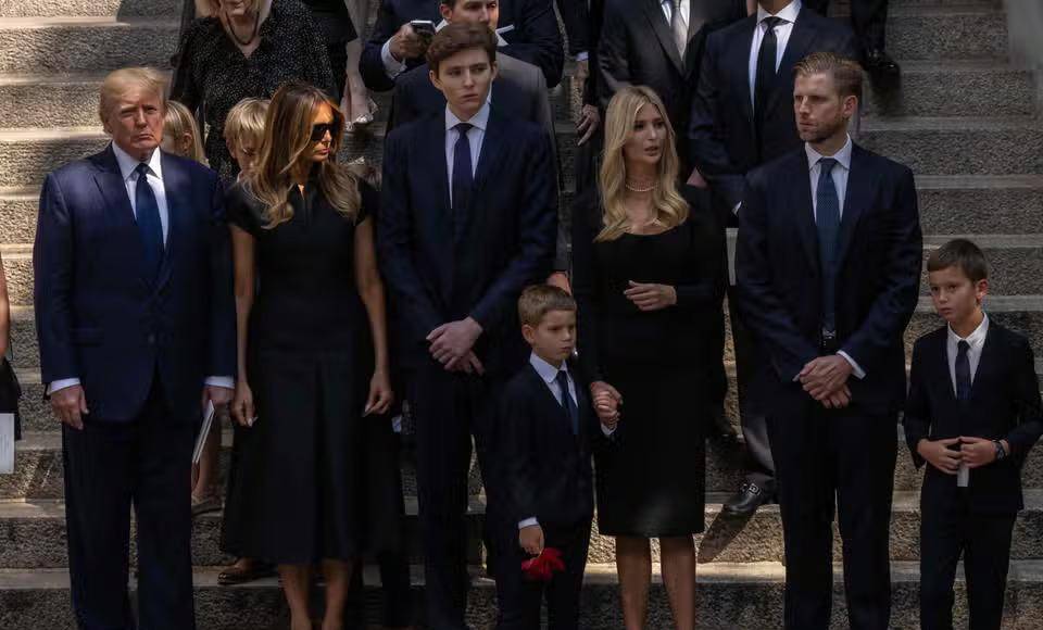 El medio estadounidense recuerda que en la familia Trump, donde todos los hijos han estado involucrados políticamente desde jóvenes, Barron ha conservado durante más tiempo su privacidad.