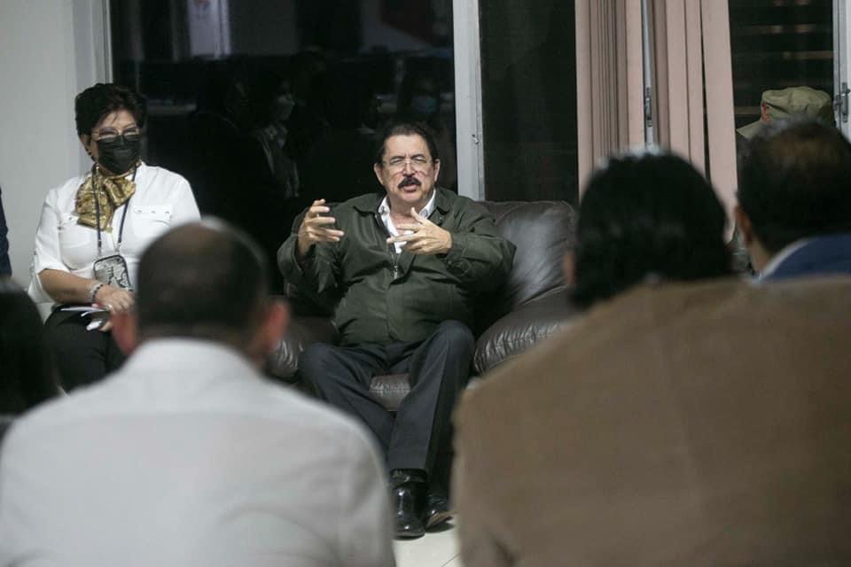 “Mel” Zelaya confirma que los 50 diputados de Libre asistirán a reunión con Xiomara Castro