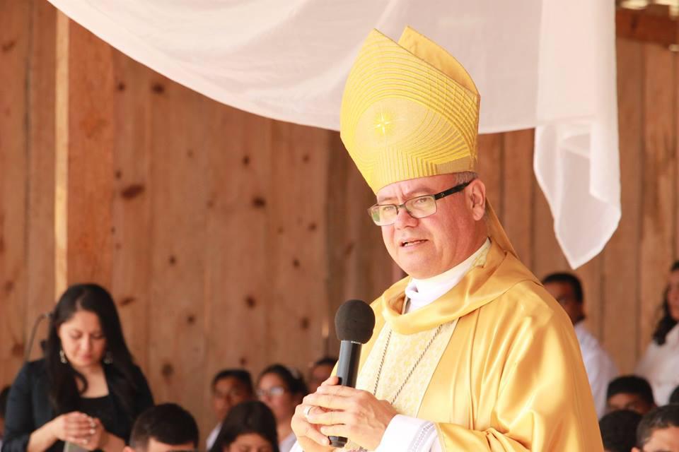 El papa Francisco acepta la renuncia de monseñor Darwin Andino